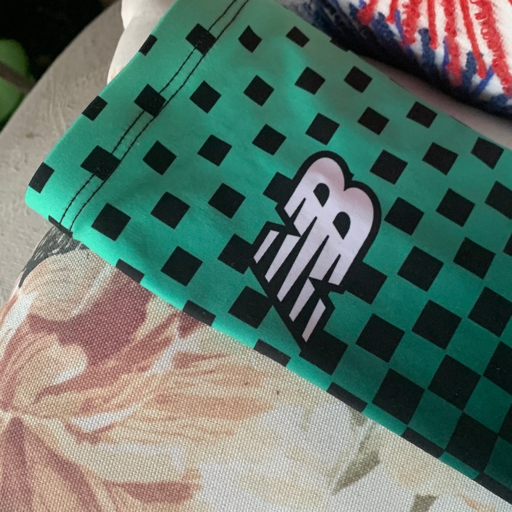 NWOT- Green and Black Checkered compression Sleeve